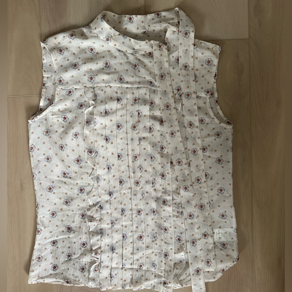 Cacharel tie neck floral blouse size FR 38/US 6. 100% Silk - Picture 4 of 7